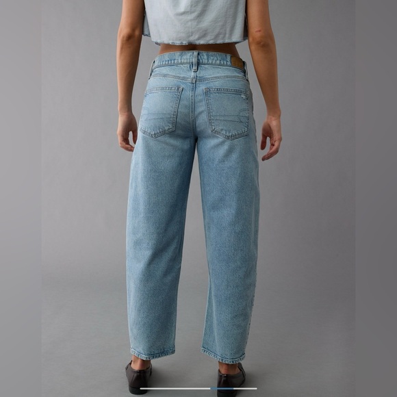 NWT American Eagle Stretch Barrel Jeans! - Picture 4 of 11